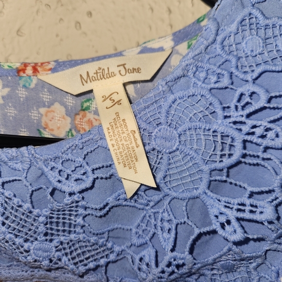 Matilda Jane Floral Crochets Flutter Sleeves Blouse - Picture 4 of 5